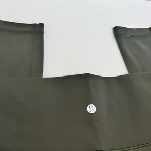 Lululemon 🍋 athletica Olive Green leggings for Ultimate Comfort